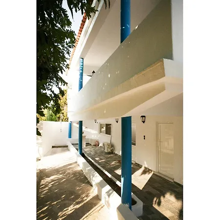 Waves Of Eros Paralia (Evia)